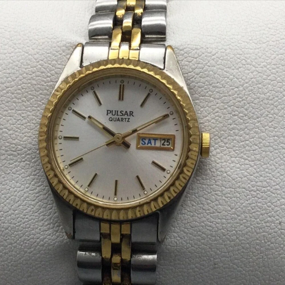 Vintage Pulsar V733-X003 Womens Watch 23mm Two Tone Day Date New Battery 6.25